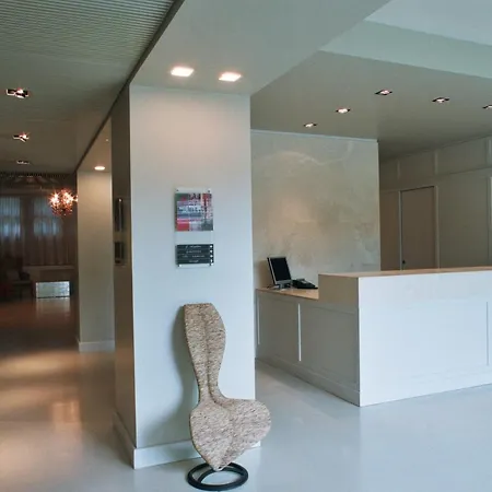 Otel Art & Prato (Prato)
